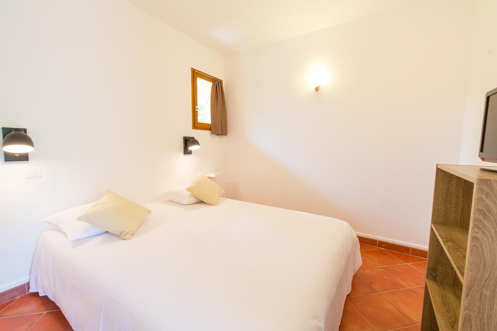 Casa Vecchia Rooms + Apartments Calvi  Kamer foto