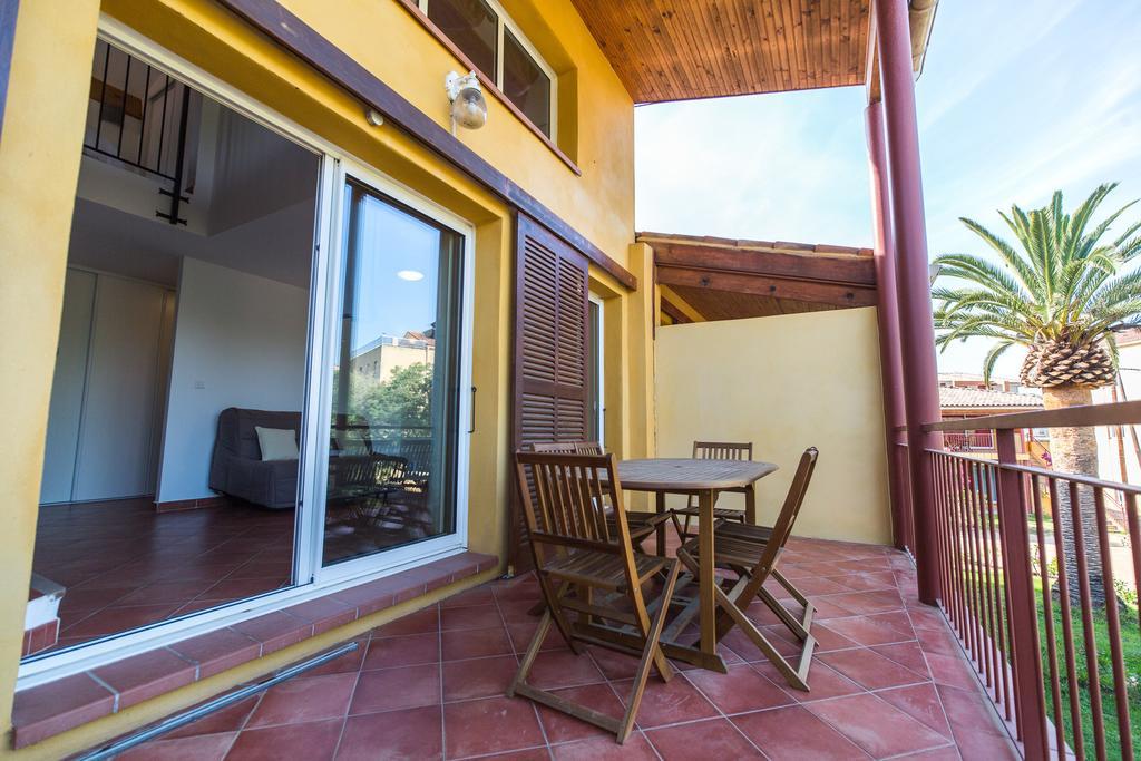 Casa Vecchia Rooms + Apartments Calvi  Buitenkant foto