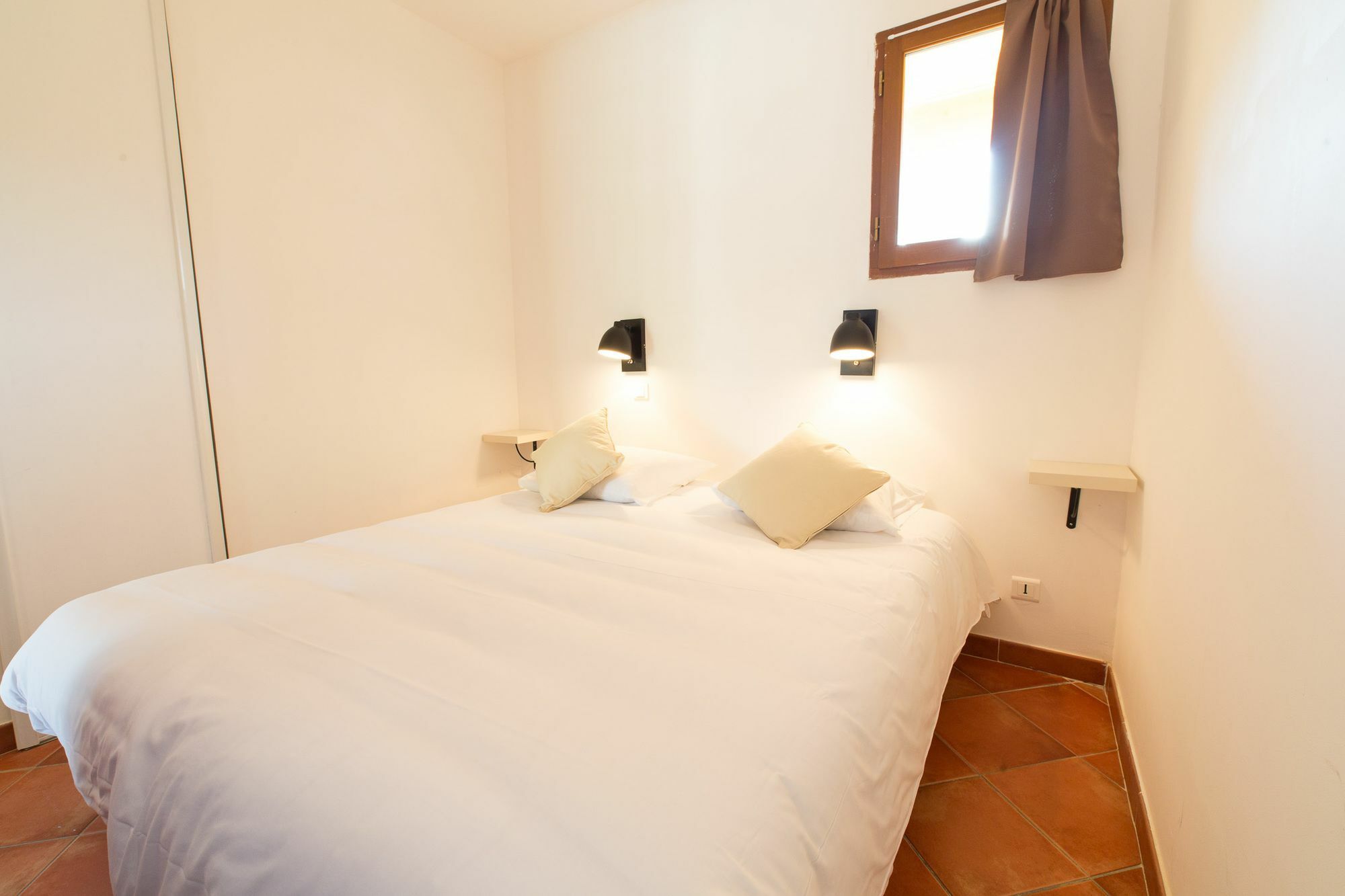 Casa Vecchia Rooms + Apartments Calvi  Buitenkant foto